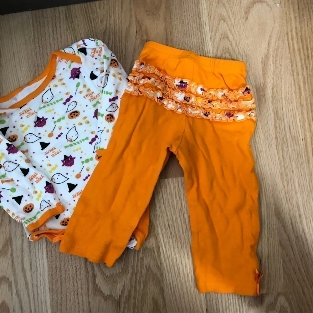 Baby Gear halloween ruffle